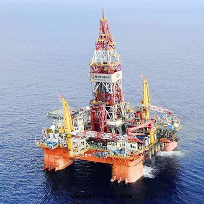 油(yóu)气(qì)田(tián)鑽(zuàn)井平台(tái)